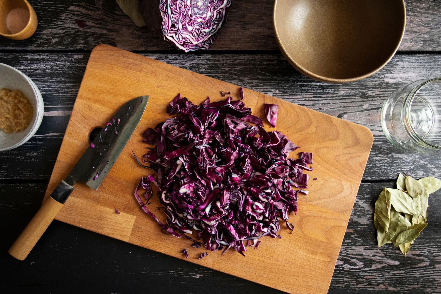 Rotkohl: Nährstoffe, Zubereitung & Geschichte der beliebten Kohlsorte