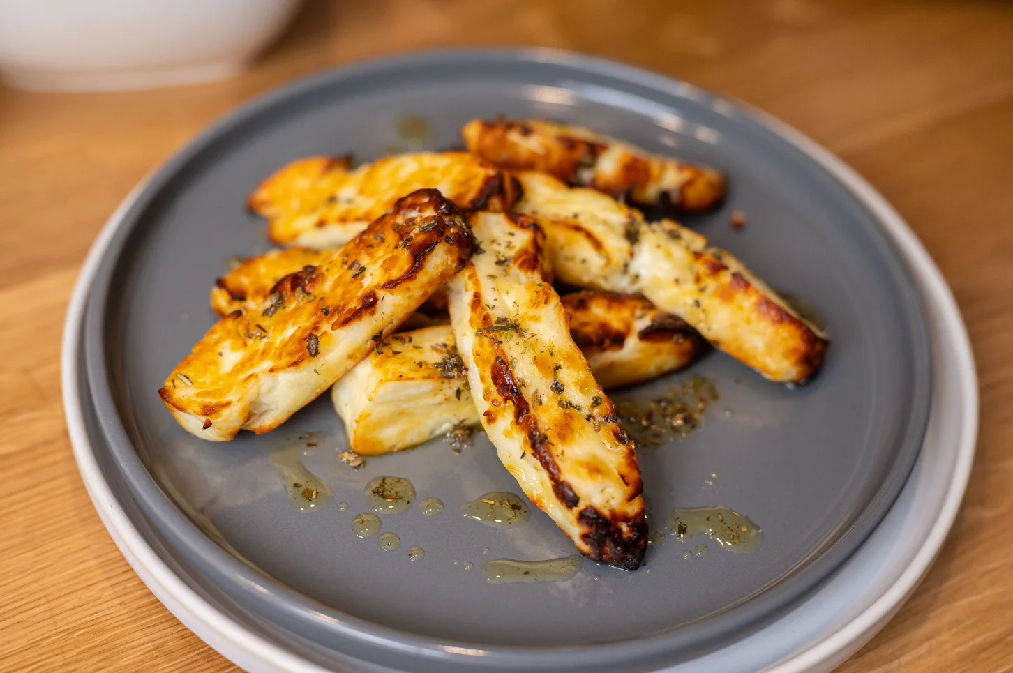 Knusprige Halloumi Sticks aus der Heißluftfritteuse | Rezept