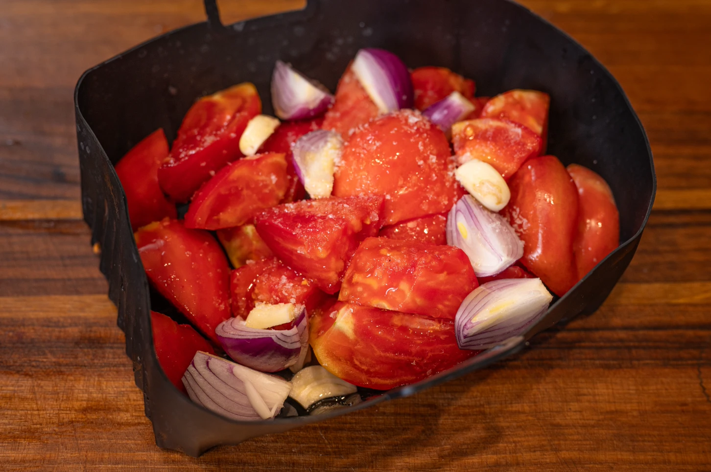 Geröstete Tomatensoße aus der Heißluftfritteuse