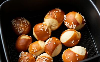 Laugen-Party-Brötchen aus TK-Stangen im Airfryer